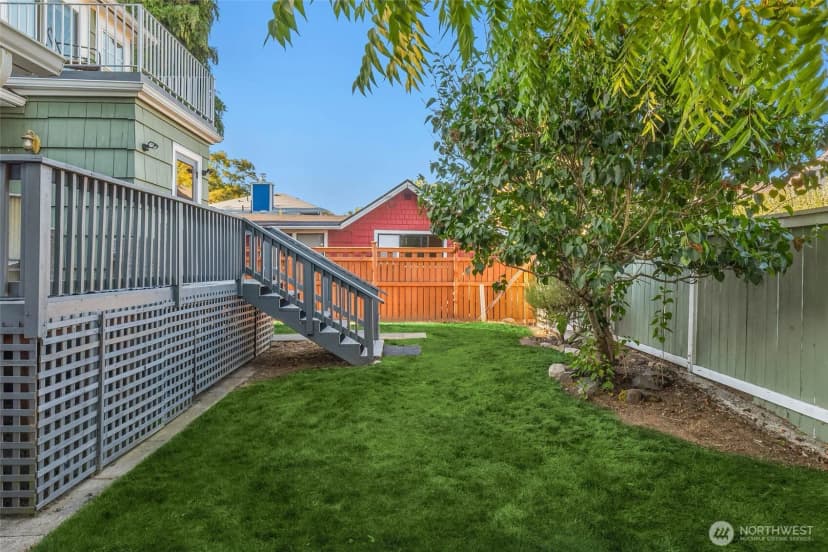 Property photo for 3058 38th Avenue Sw, Seattle photo 37
