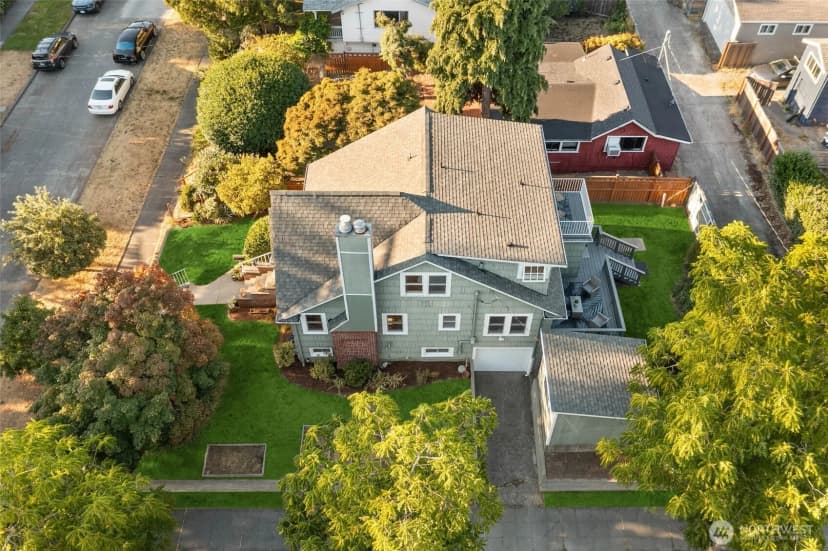 Property photo for 3058 38th Avenue Sw, Seattle photo 38
