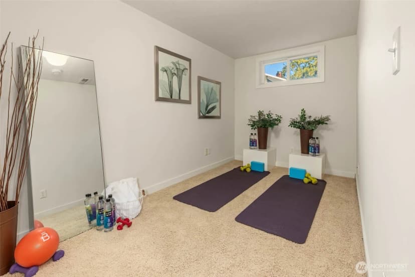 Property photo for 3058 38th Avenue Sw, Seattle photo 33
