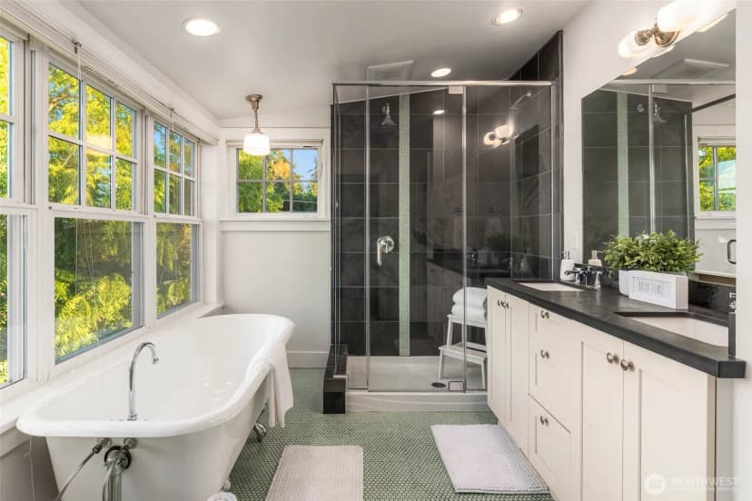 Property photo for 3058 38th Avenue Sw, Seattle photo 21