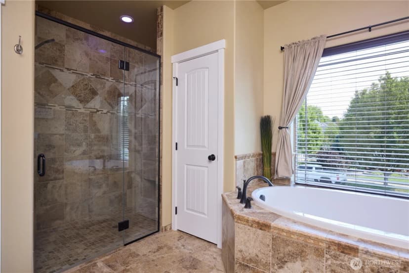 Property photo for 404 Coyote Ridge Dr, Walla Walla photo 17
