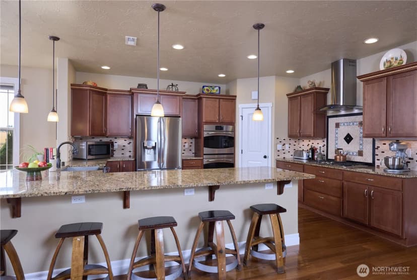Property photo for 404 Coyote Ridge Dr, Walla Walla photo 8