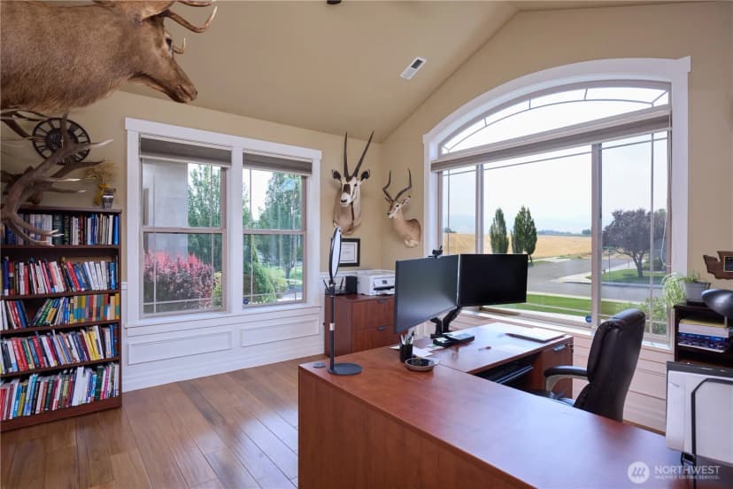 Property photo for 404 Coyote Ridge Dr, Walla Walla photo 11