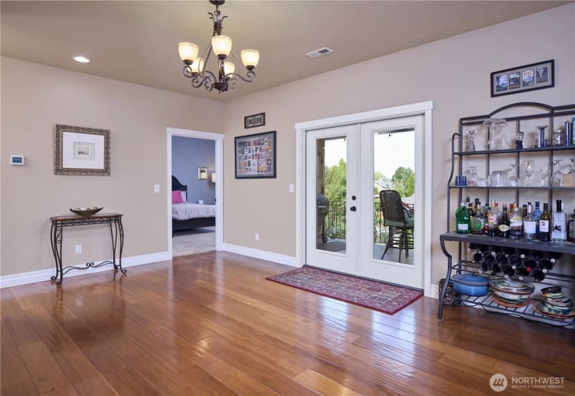 Property photo for 404 Coyote Ridge Dr, Walla Walla photo 10