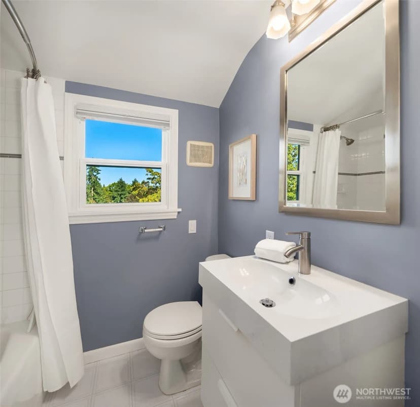 Property photo for 7346 19th Avenue Ne, Seattle photo 26