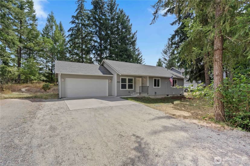 Property photo for 18412 Rampart Court Se, Yelm photo 2