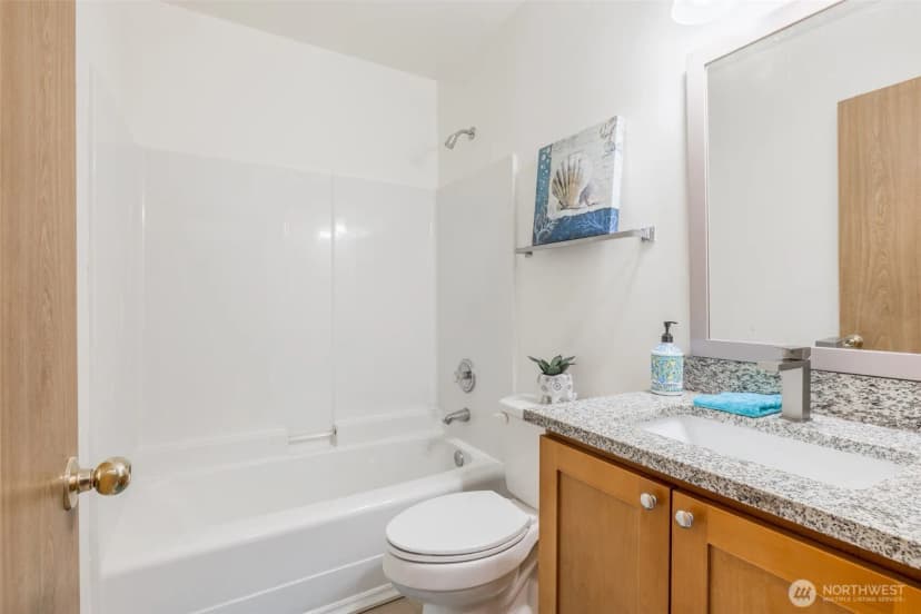 Property photo for 5914 35th Ave Avenue S #b, Seattle photo 9