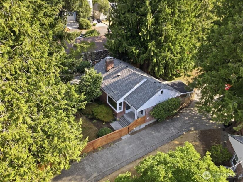 Property photo for 11058 17th Avenue Ne, Seattle photo 34