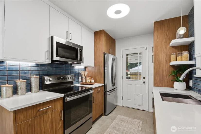 Property photo for 11058 17th Avenue Ne, Seattle photo 10