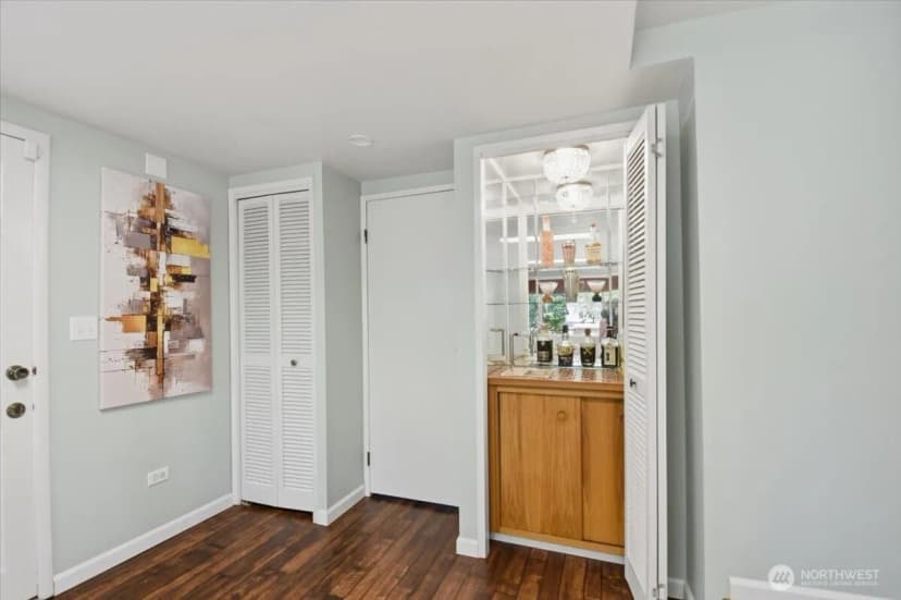Property photo for 11058 17th Avenue Ne, Seattle photo 19