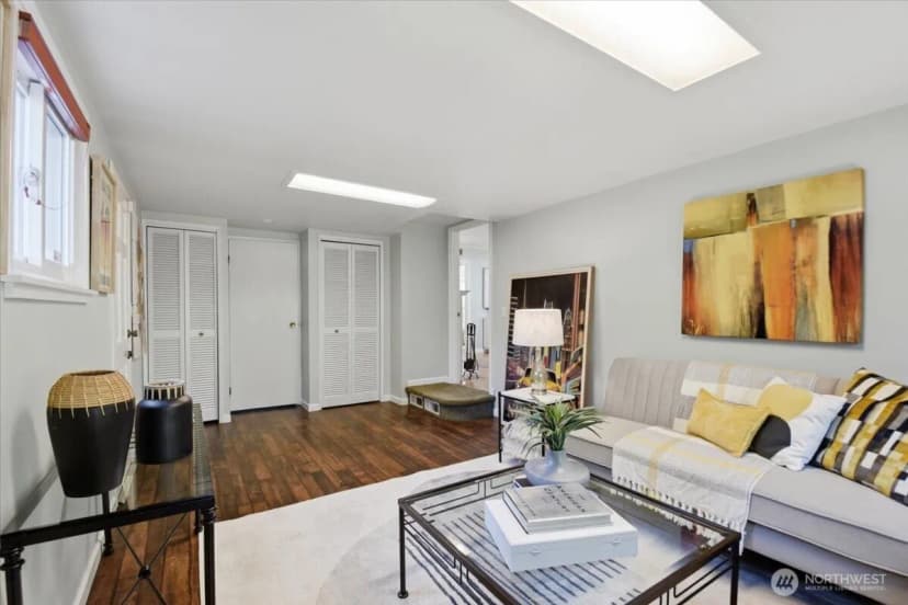 Property photo for 11058 17th Avenue Ne, Seattle photo 18