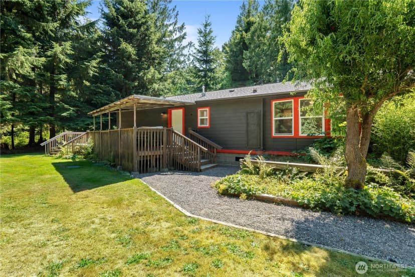 Property photo for 5010 Samish Way, Bellingham photo 9