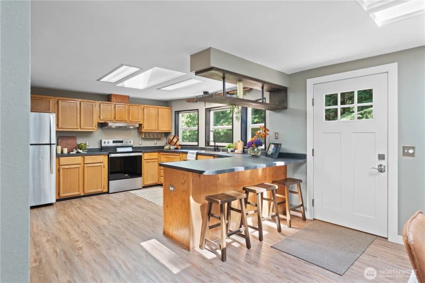 Property photo for 5010 Samish Way, Bellingham photo 16