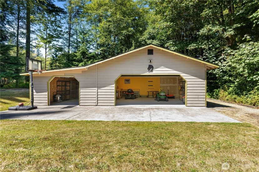Property photo for 5010 Samish Way, Bellingham photo 35