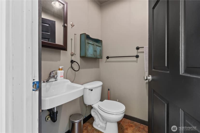 Property photo for 5010 Samish Way, Bellingham photo 34