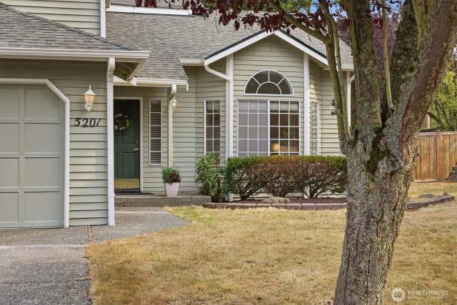 Property photo for 5201 107th Street Sw, Mukilteo photo 3