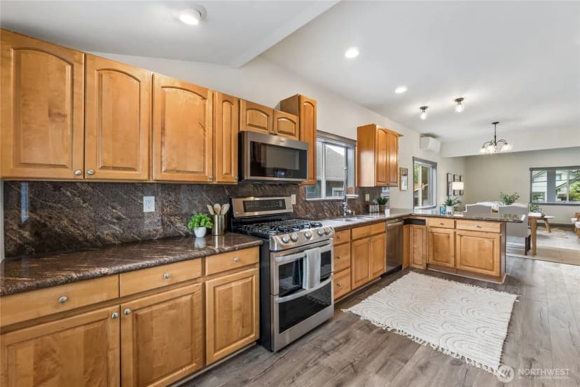 Property photo for 4808 S Othello Street, Seattle photo 15