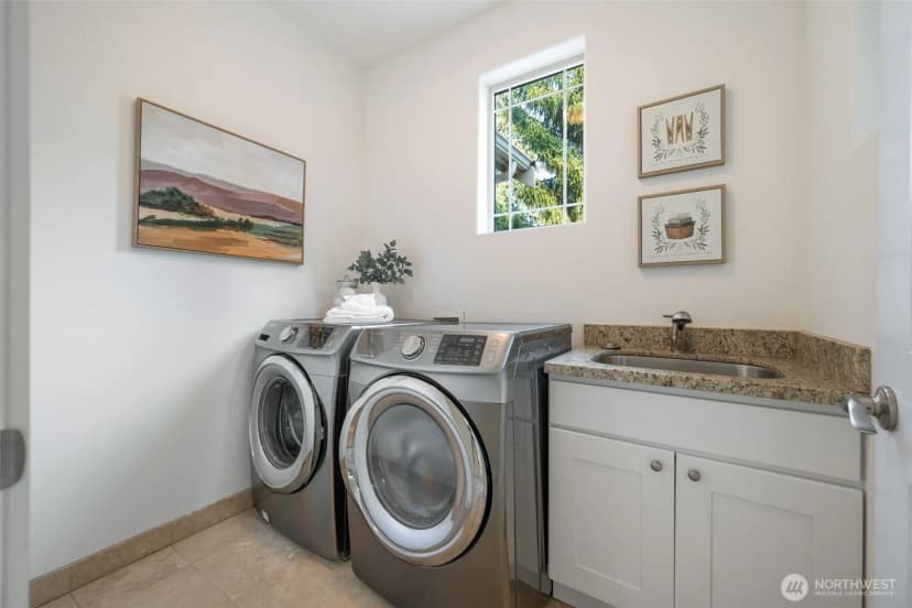 Property photo for 13440 Ne 83rd Street, Redmond photo 32