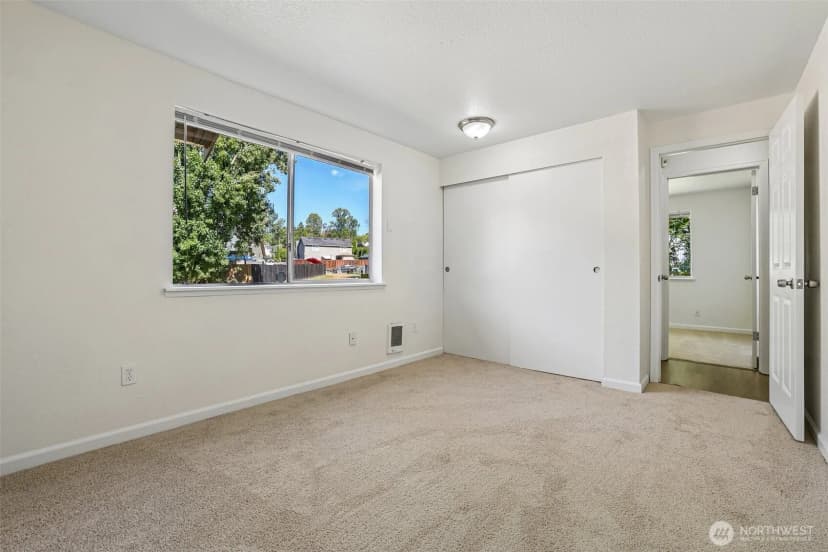 Property photo for 1643 S 245th Place, Des Moines photo 21