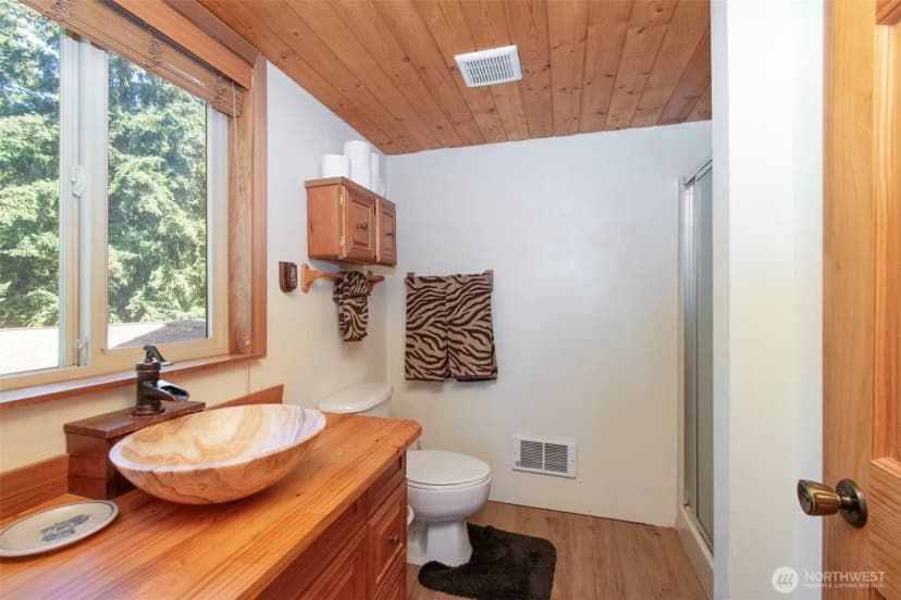 Property photo for 114 Blackberry Lane, Port Angeles photo 36