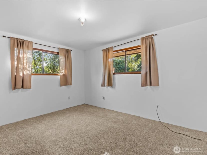 Property photo for 1416 112th Street Se, Everett photo 8