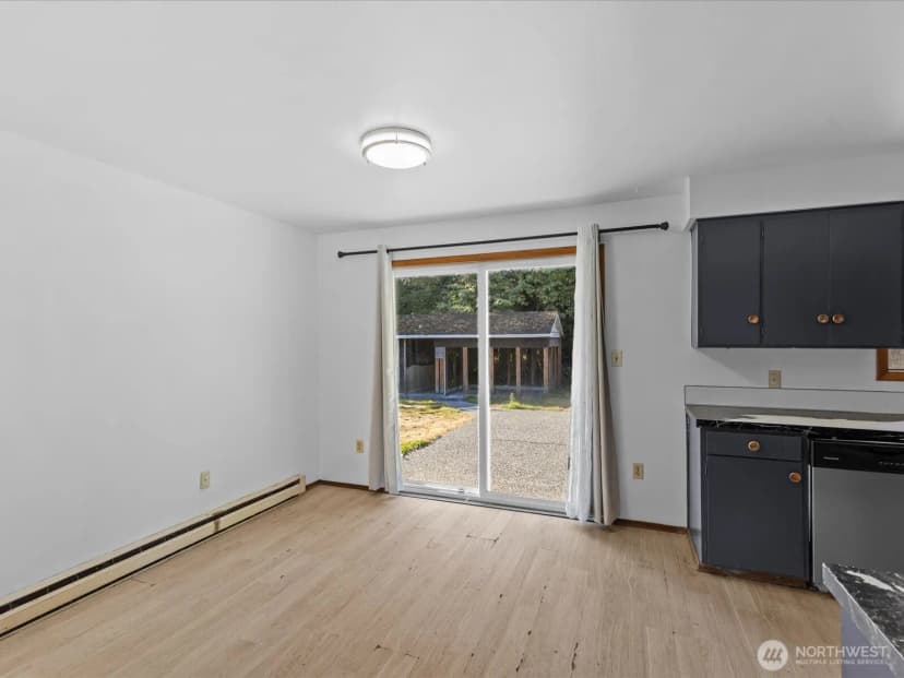 Property photo for 1416 112th Street Se, Everett photo 10