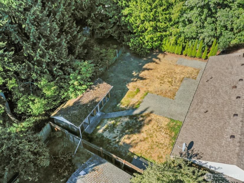 Property photo for 1416 112th Street Se, Everett photo 21
