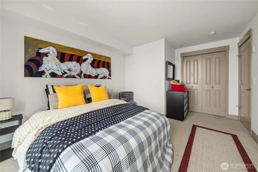 Property photo for 4547 8th Avenue Ne #504, Seattle photo 20