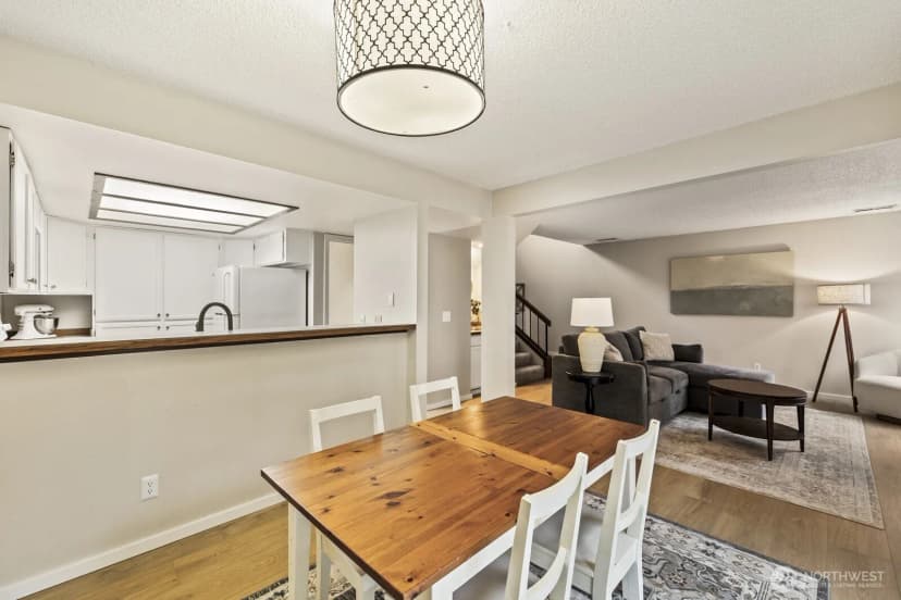 Property photo for 16014 Village Green Drive Se #c, Mill Creek photo 8