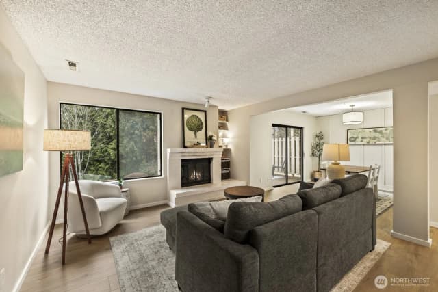 Property photo for 16014 Village Green Drive Se #c, Mill Creek photo 3