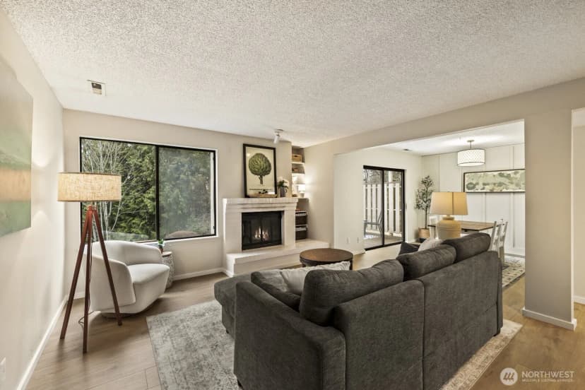 Property photo for 16014 Village Green Drive Se #c, Mill Creek photo 3