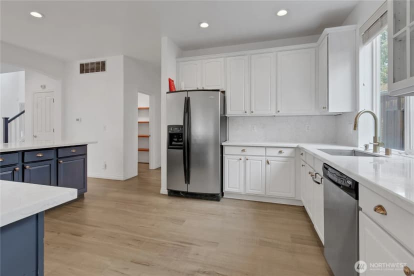 Property photo for 6735 Montevista Drive Se, Auburn photo 8