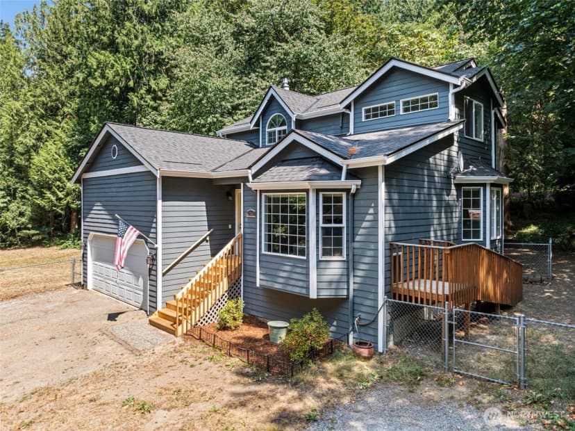 Property photo for 12568 Spohn Road Ne, Poulsbo photo 2