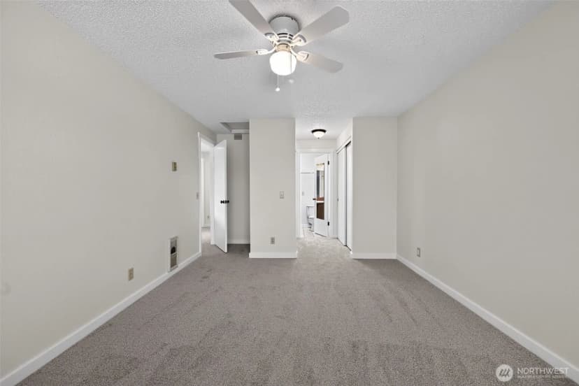 Property photo for 25028 110th Avenue Se #c, Kent photo 17
