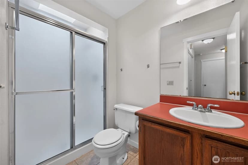 Property photo for 25028 110th Avenue Se #c, Kent photo 16