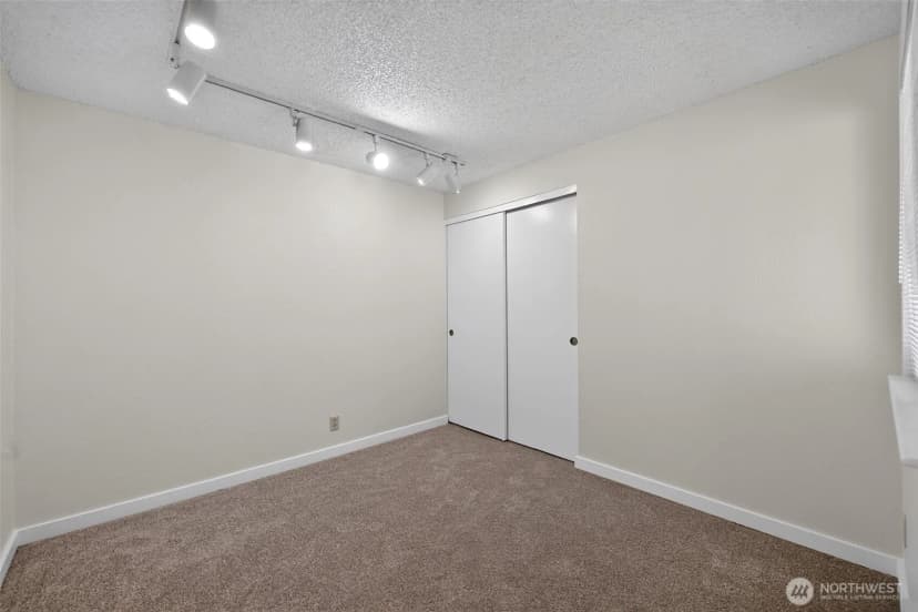 Property photo for 25028 110th Avenue Se #c, Kent photo 25