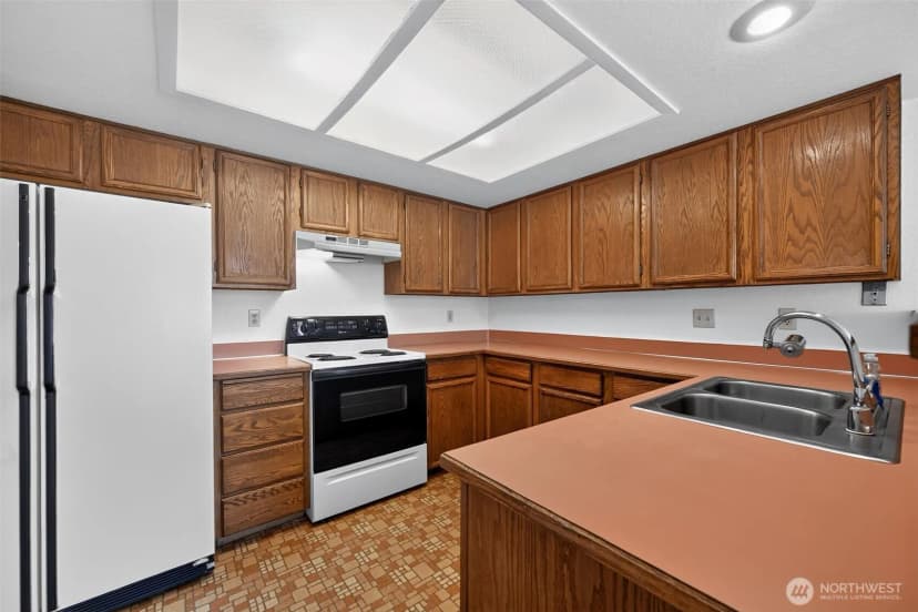 Property photo for 25028 110th Avenue Se #c, Kent photo 8