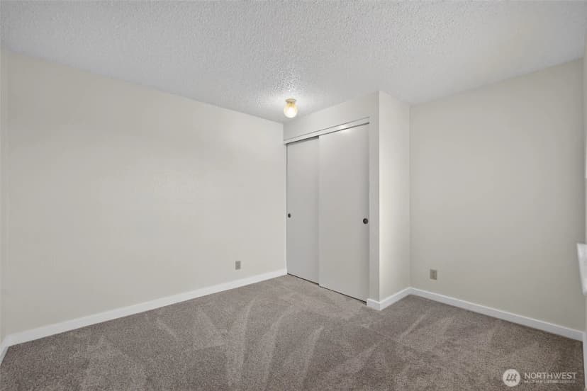 Property photo for 25028 110th Avenue Se #c, Kent photo 21