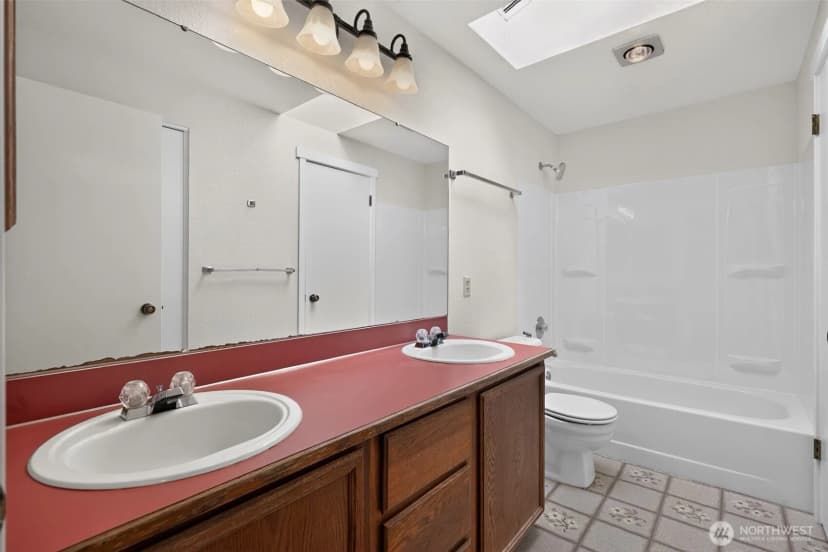 Property photo for 25028 110th Avenue Se #c, Kent photo 22