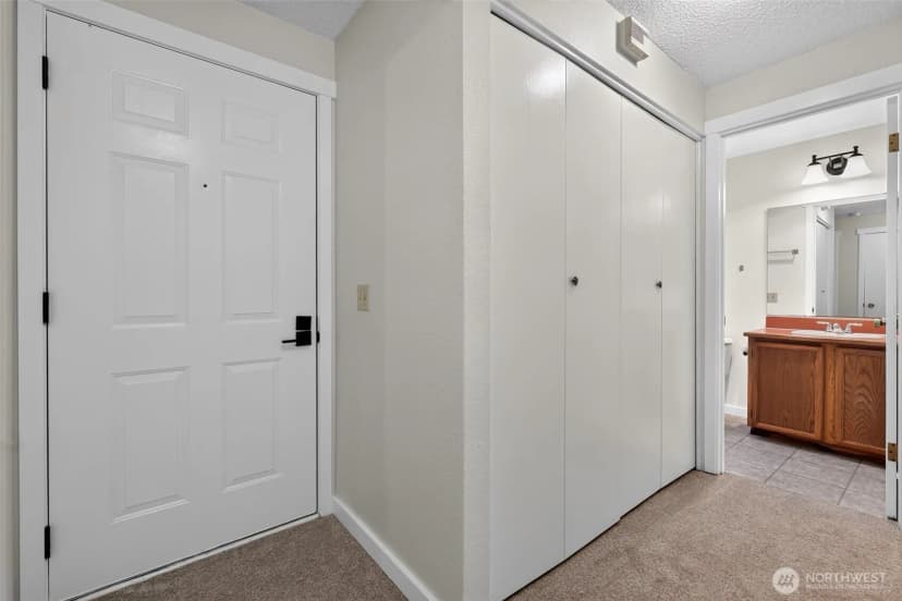Property photo for 25028 110th Avenue Se #c, Kent photo 15