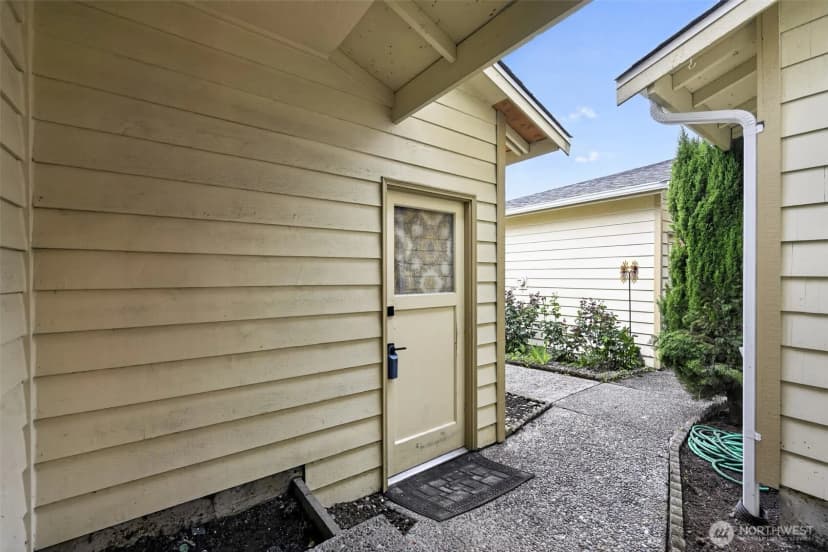 Property photo for 25028 110th Avenue Se #c, Kent photo 33