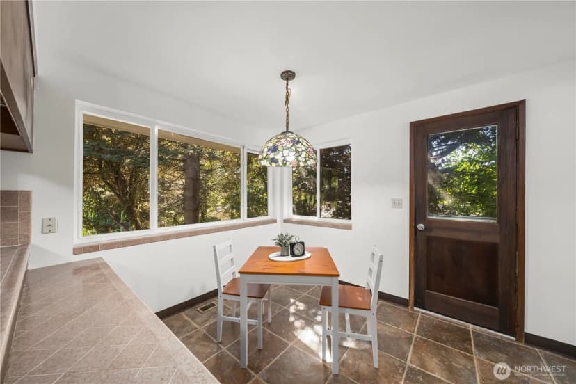 Property photo for 29903 Marine View Drive Sw, Federal Way photo 23