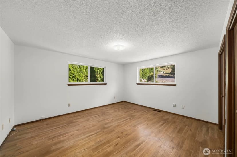 Property photo for 29903 Marine View Drive Sw, Federal Way photo 24
