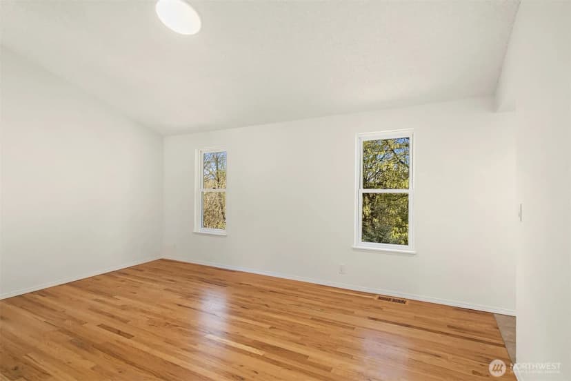 Property photo for 14236 95th Avenue Ne, Kirkland photo 15