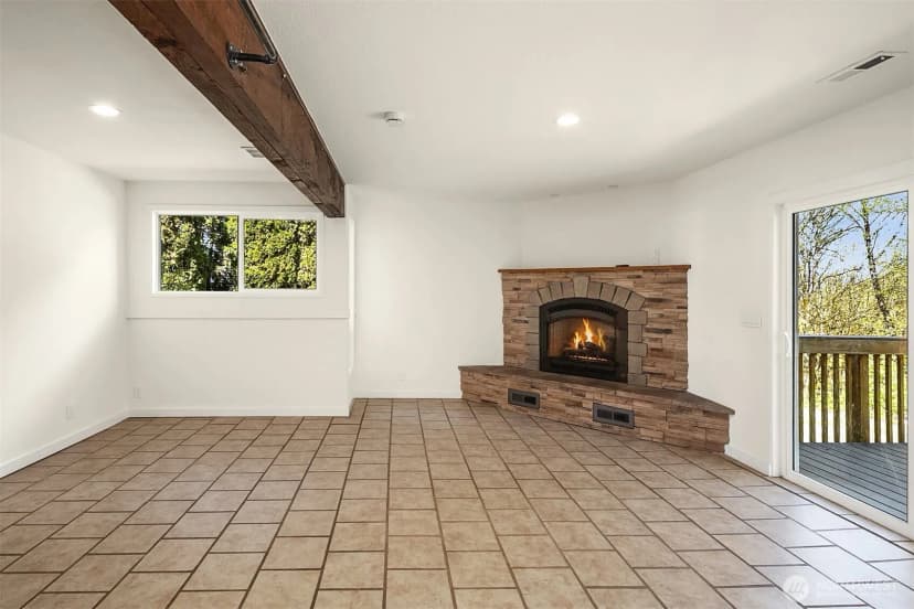 Property photo for 14236 95th Avenue Ne, Kirkland photo 18