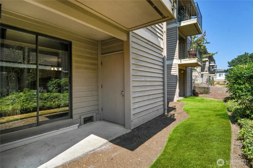 Property photo for 20131 W 61st Place #d-103, Lynnwood photo 18