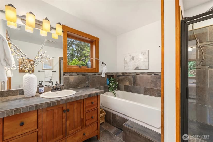 Property photo for 9641 Mandus Olson Road Ne, Bainbridge Island photo 19