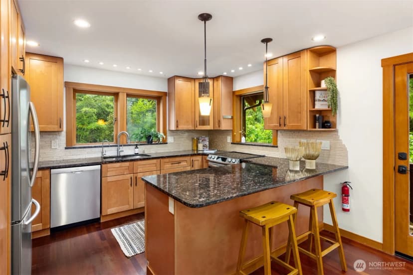 Property photo for 9641 Mandus Olson Road Ne, Bainbridge Island photo 6