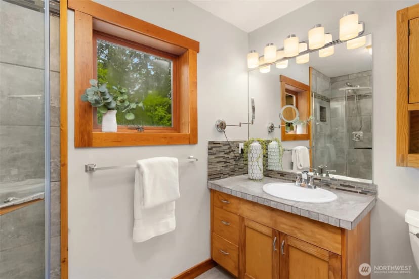 Property photo for 9641 Mandus Olson Road Ne, Bainbridge Island photo 20
