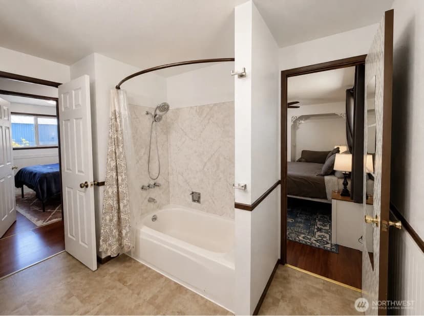 Property photo for 930 Robin Hood Loop, Forks photo 11